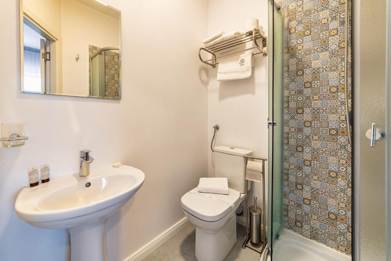 Saga Rooms Victoria  Ngoại thất bức ảnh